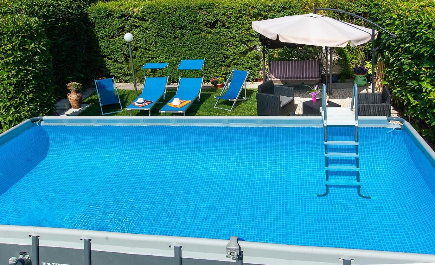 Depandance Con Piscina In Uso In Esclusivo In B&B SantʼAntonio Abate Exterior foto